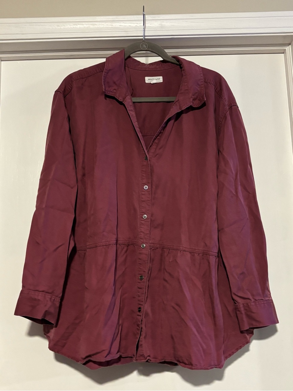 ⭐️Westbound Button-Front Tunic Shirt in Burgundy